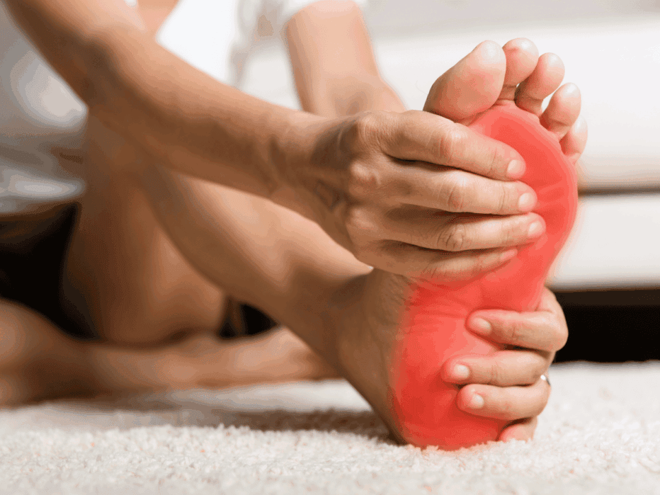 symptoms of neuropathy in feet